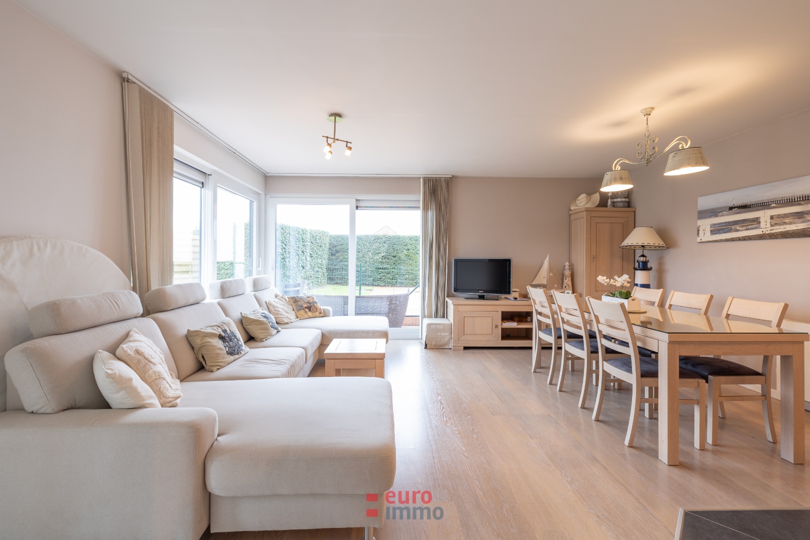 Appartement d’angle lumineux avec jardin ensoleillé et piscine extérieure chauffée - photo 4