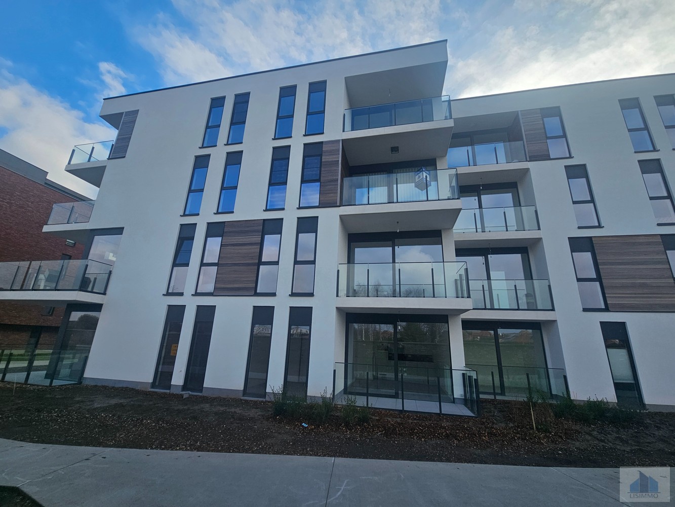 Appartement à louer à Brée