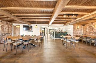 Prachtige HORECAZAAK in de Vlaamse Ardennen. Kwalitatief mooi GERENOVEERD EETCAFE met bar, geïnstalleerde PROFESSIONELE KEUKEN (overname...