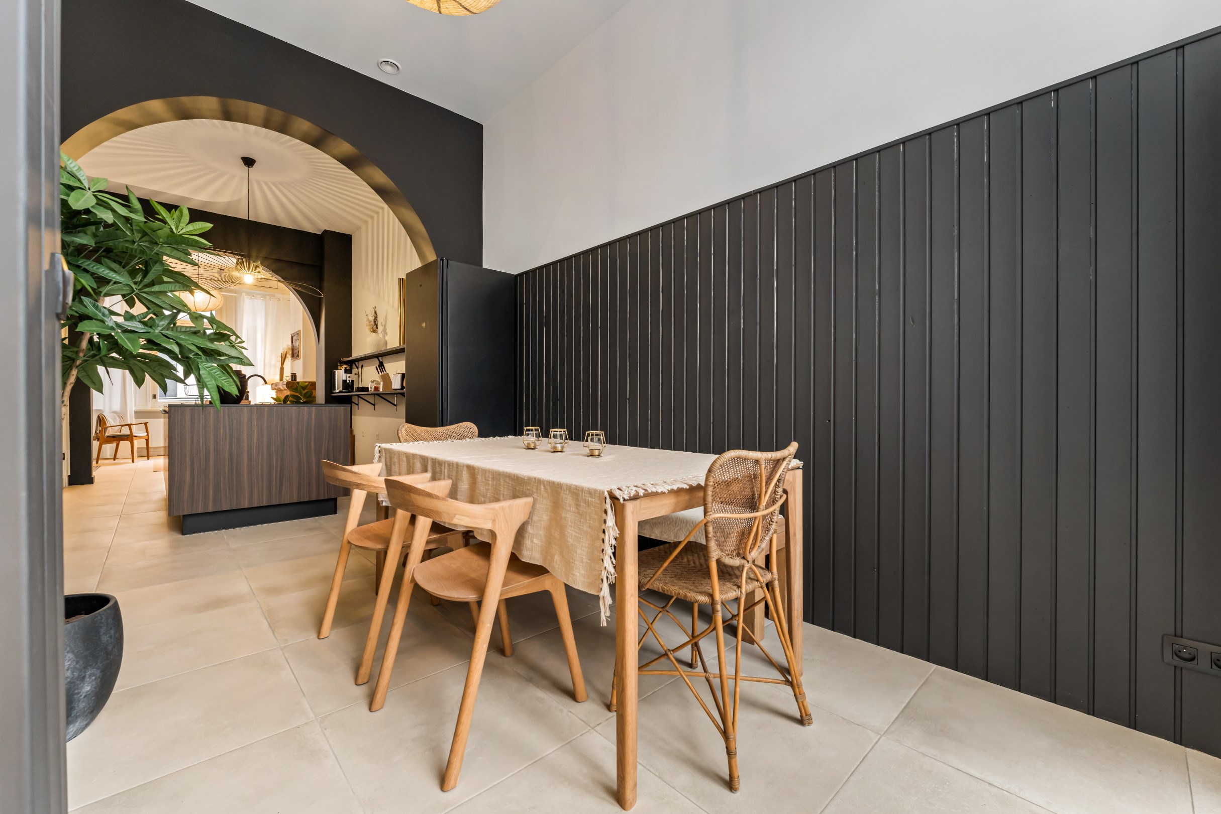 Prachtig gerenoveerd herenhuis in de gewilde Zurenborg wijk! - foto 5