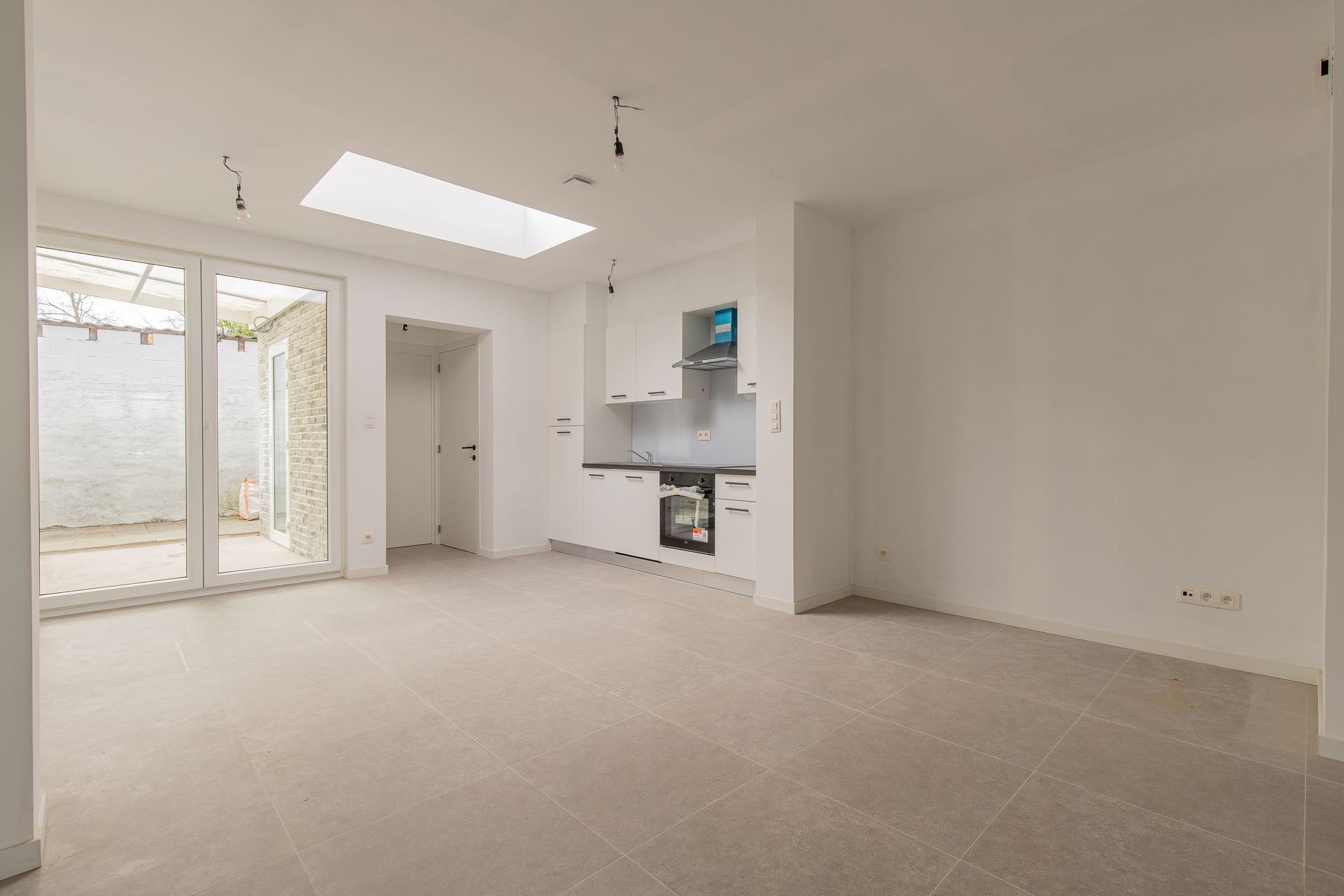 Gerenoveerde woning met 3 slaapkamers en terras - foto 4