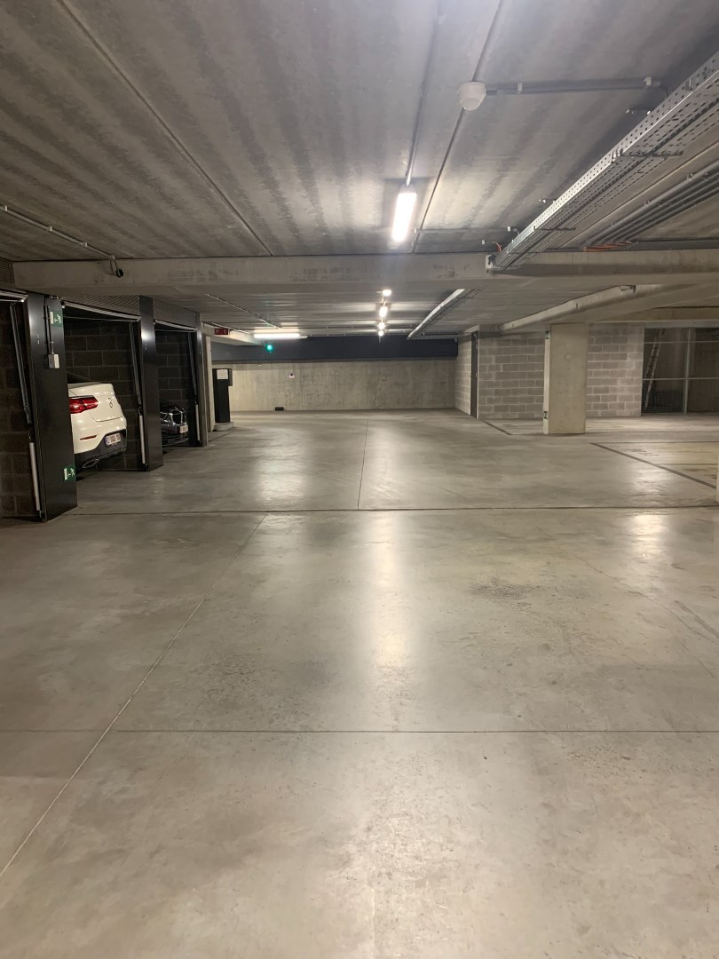 Garagebox onder de vrijdagsmarkt - foto 5