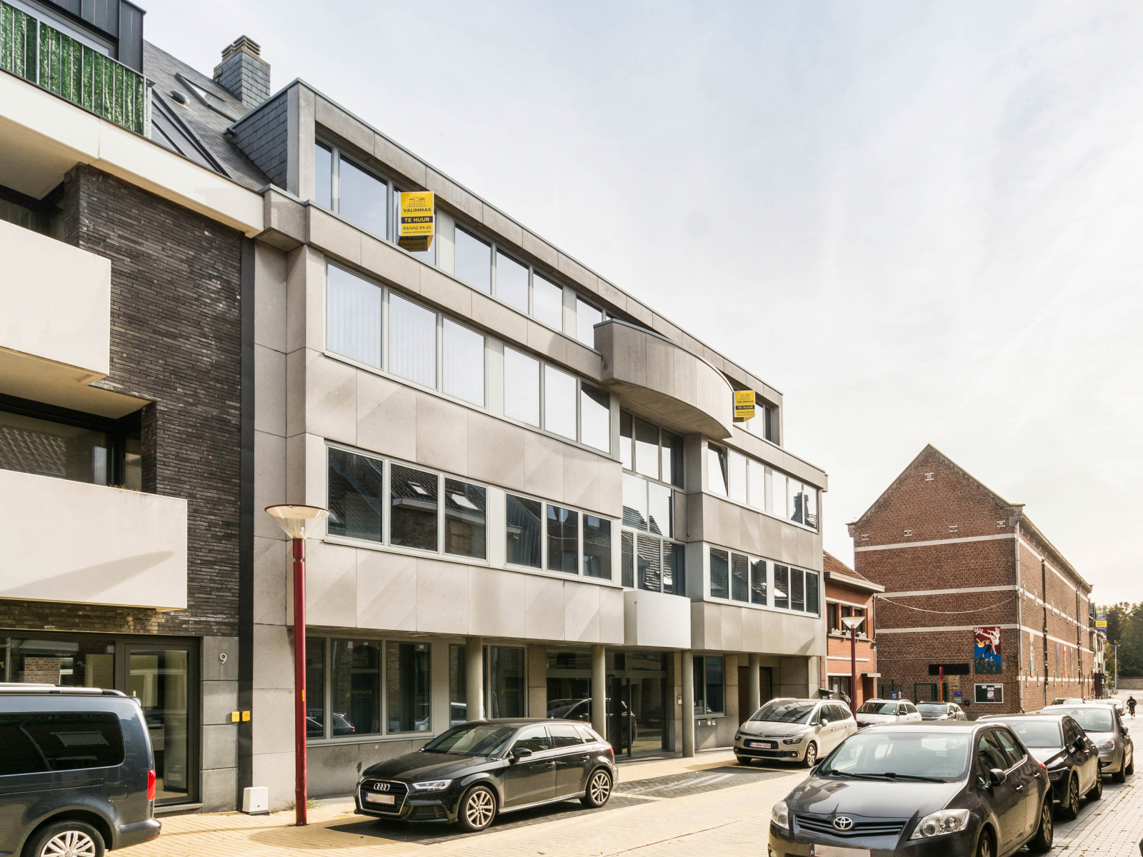 Ingerichte kantoorruimte in het volle centrum... - foto 1