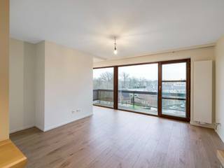 Deze recent gerenoveerde serviceflat is gelegen op de 4e verdieping van residentie Lindenhof, gesitueerd in een aangename woonwijk in het centrum...