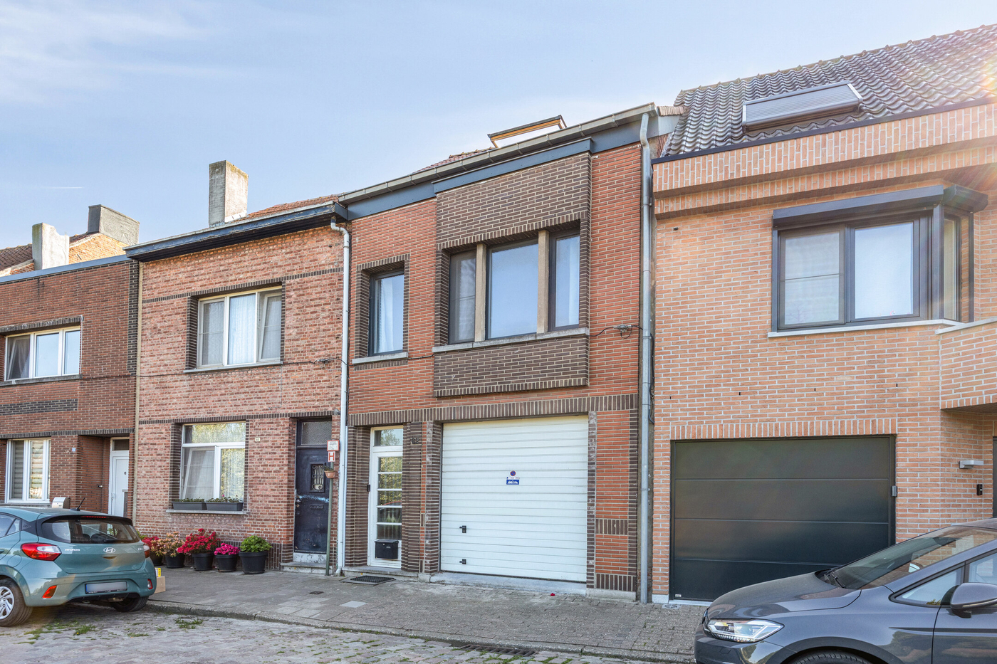 Ruime woning met tuin en garage - foto 1