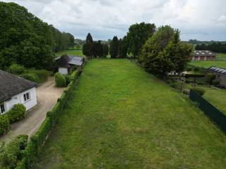 Mooie bouwgrond voor open bebouwing te koop in Geel (Zammel)!Deze aantrekkelijke bouwgrond voor open bebouwing is gelegen aan de Zammelseweg te...