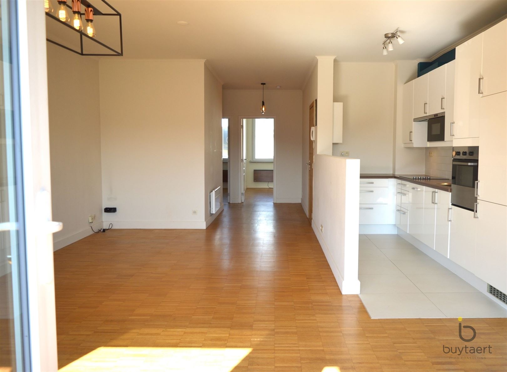 Appartement à louer à Anvers avec 1 chambre - photo 4