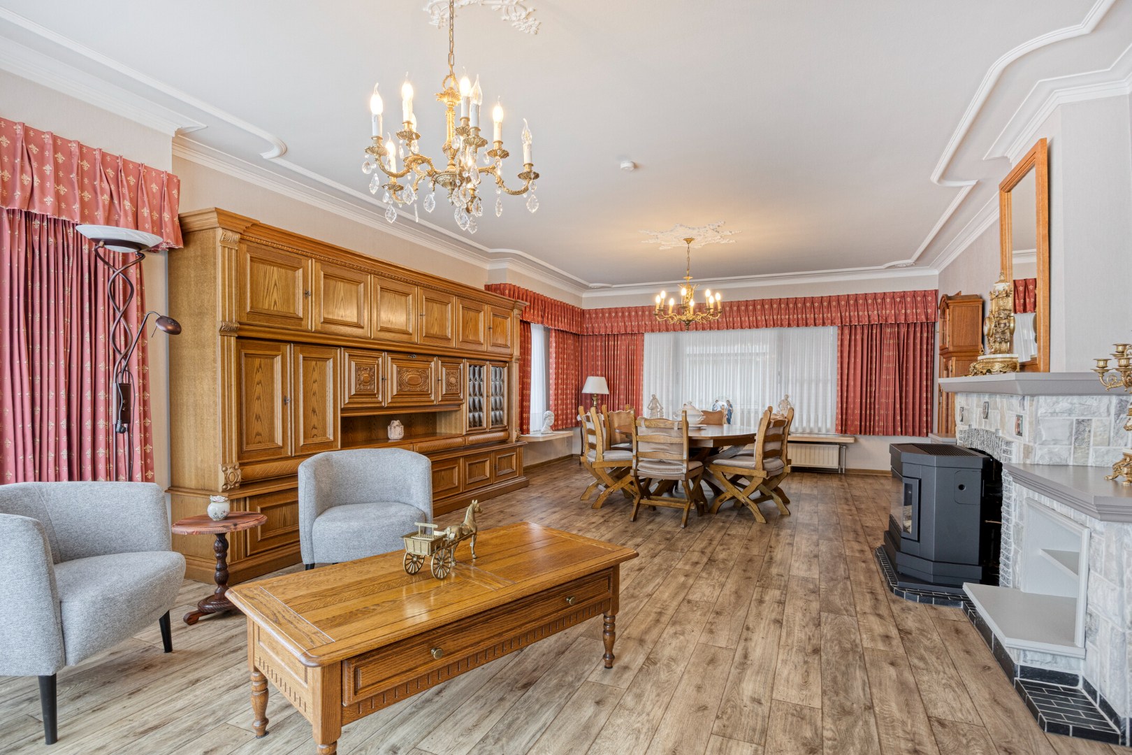 Ruim ingedeelde gelijkvloers woning op een mooi breed perceel van 812 m². - foto 5