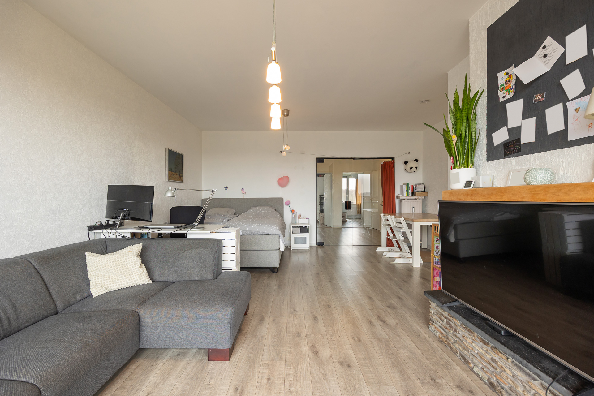 Ruim 2slpk-app. met vergezicht met kelder en parking - foto 3