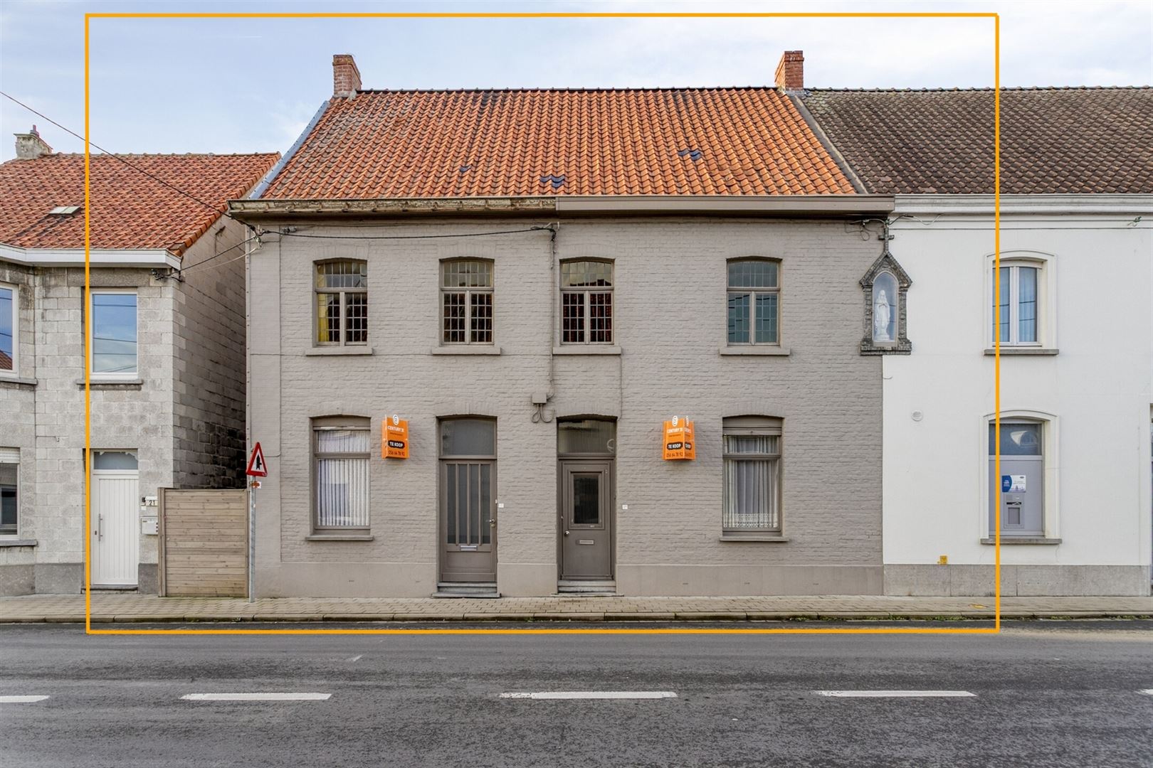Lot van 2 renovatiepanden met uitweg en 2 garages - foto 2