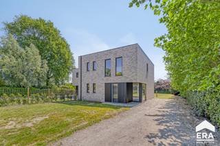 Te Koop: Prachtige Casco Nieuwbouw op Toplocatie – Af te werken naar Eigen SmaakOntdek deze unieke kans om je droomwoning zelf vorm te geven! Deze...
