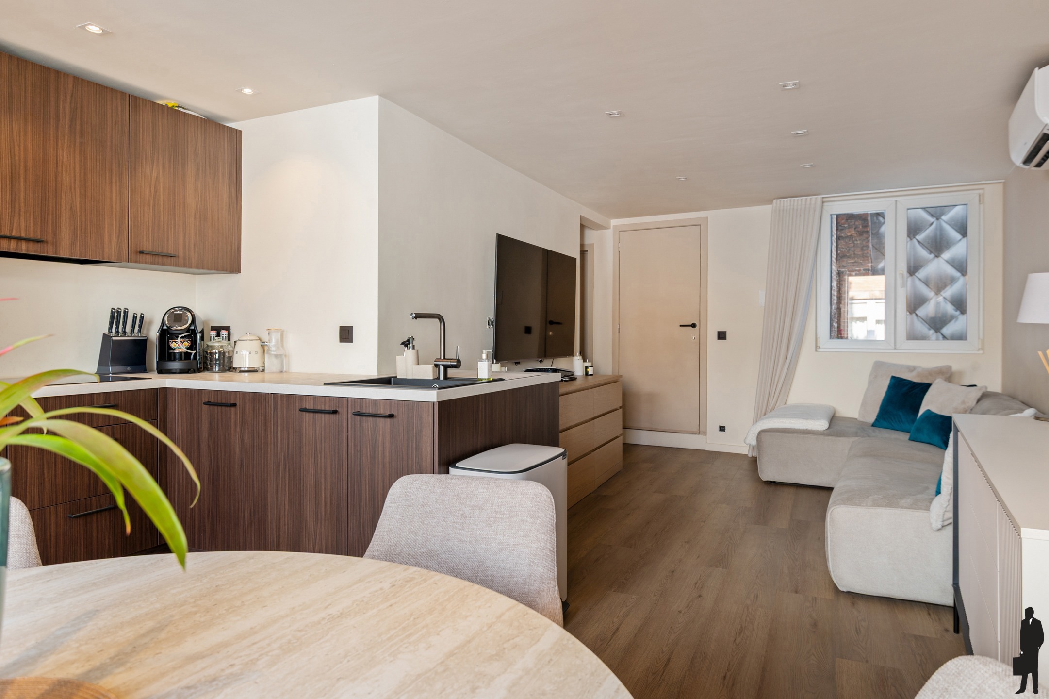 Gerenoveerd appartement in het hart van Antwerpen - foto 4
