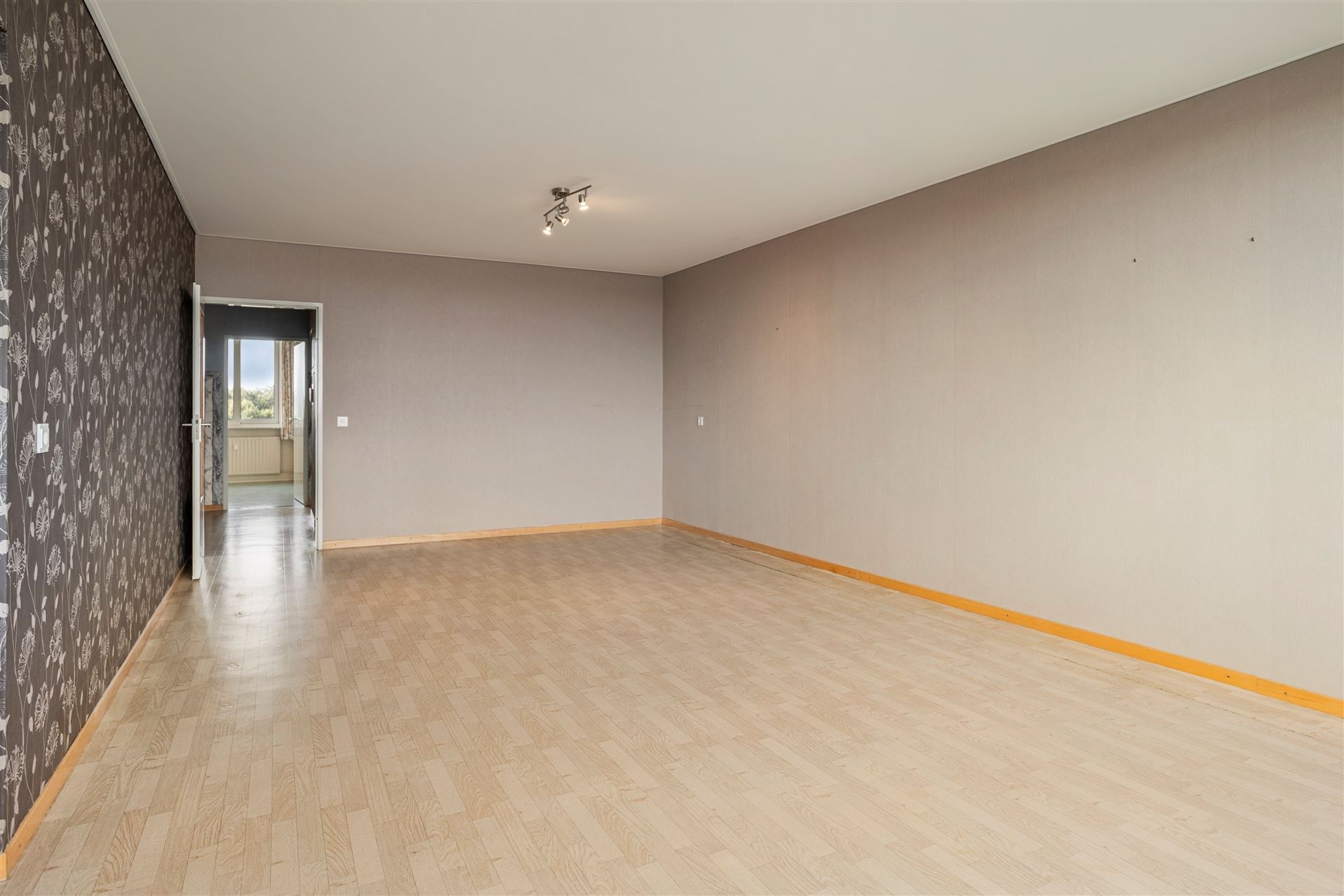 Op te frissen appartement met prachtig open zicht - foto 4