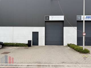 Unieke nieuwbouwontwikkeling te huur, bestaande uit een KMO-unit met mezzanine. Deze ruimte is uitstekend gelegen, vlakbij de R4 met een...