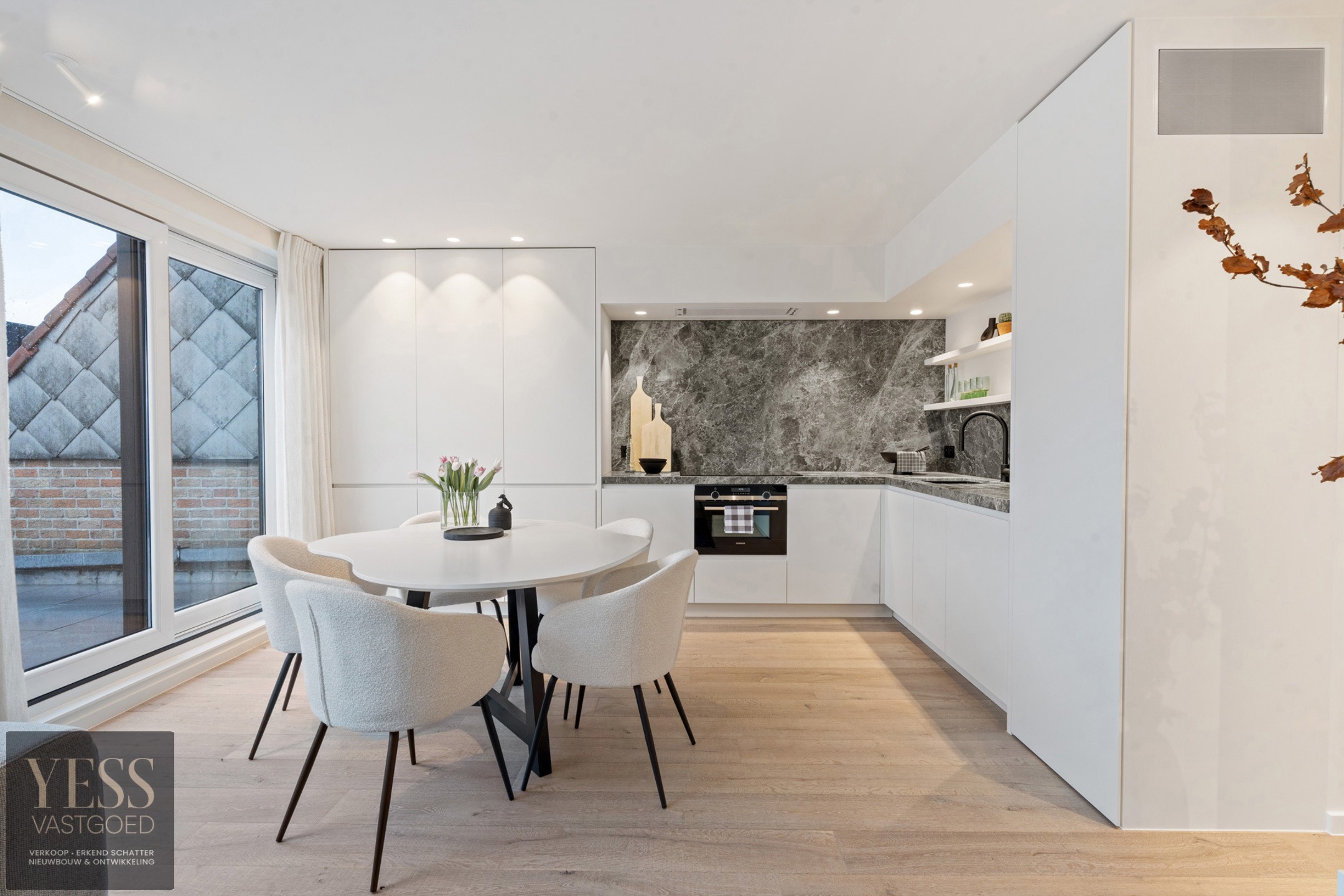 Apartment for rent in Knokke-Heist with 2 bedrooms - photo 4
