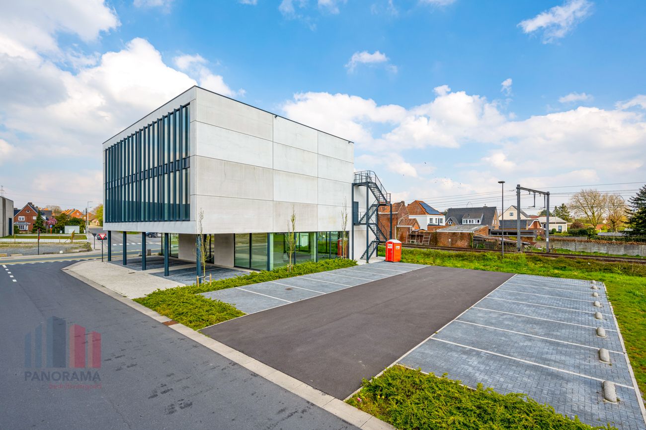 309 m² nieuwbouw kantoren te huur - photo 3