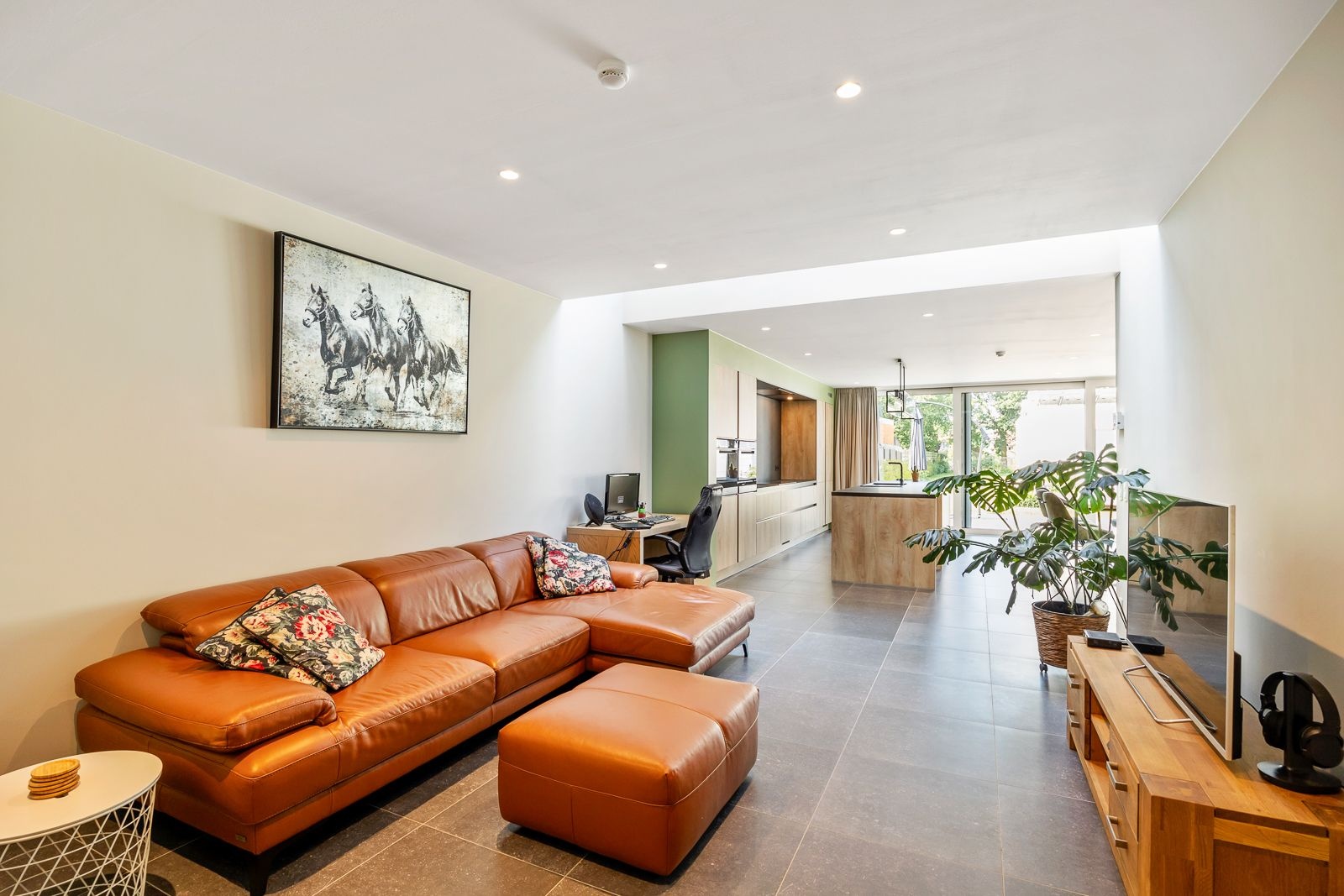 Instapklare woning met karakter, licht en ruimte in Hoevenen ! - foto 3