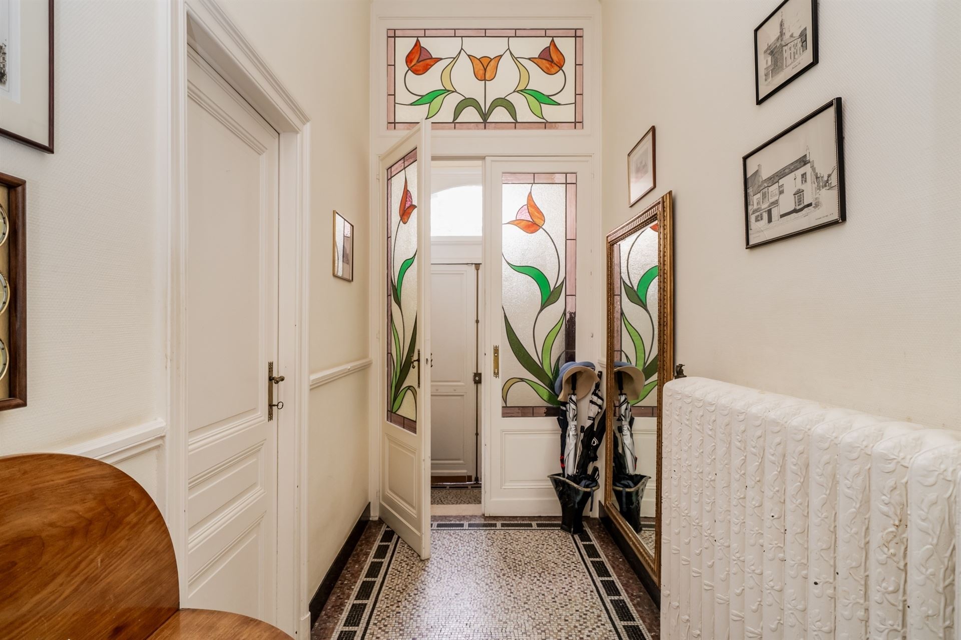 Beautiful master house on a prime location in the EU district - photo 5