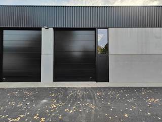 Nieuwbouw KMO-unit te huur met een oppervlakte van 177 m² en 2 privatieve parkeerplaatsen. De casco magazijnruimte (brandklasse C) is opgebouwd uit...