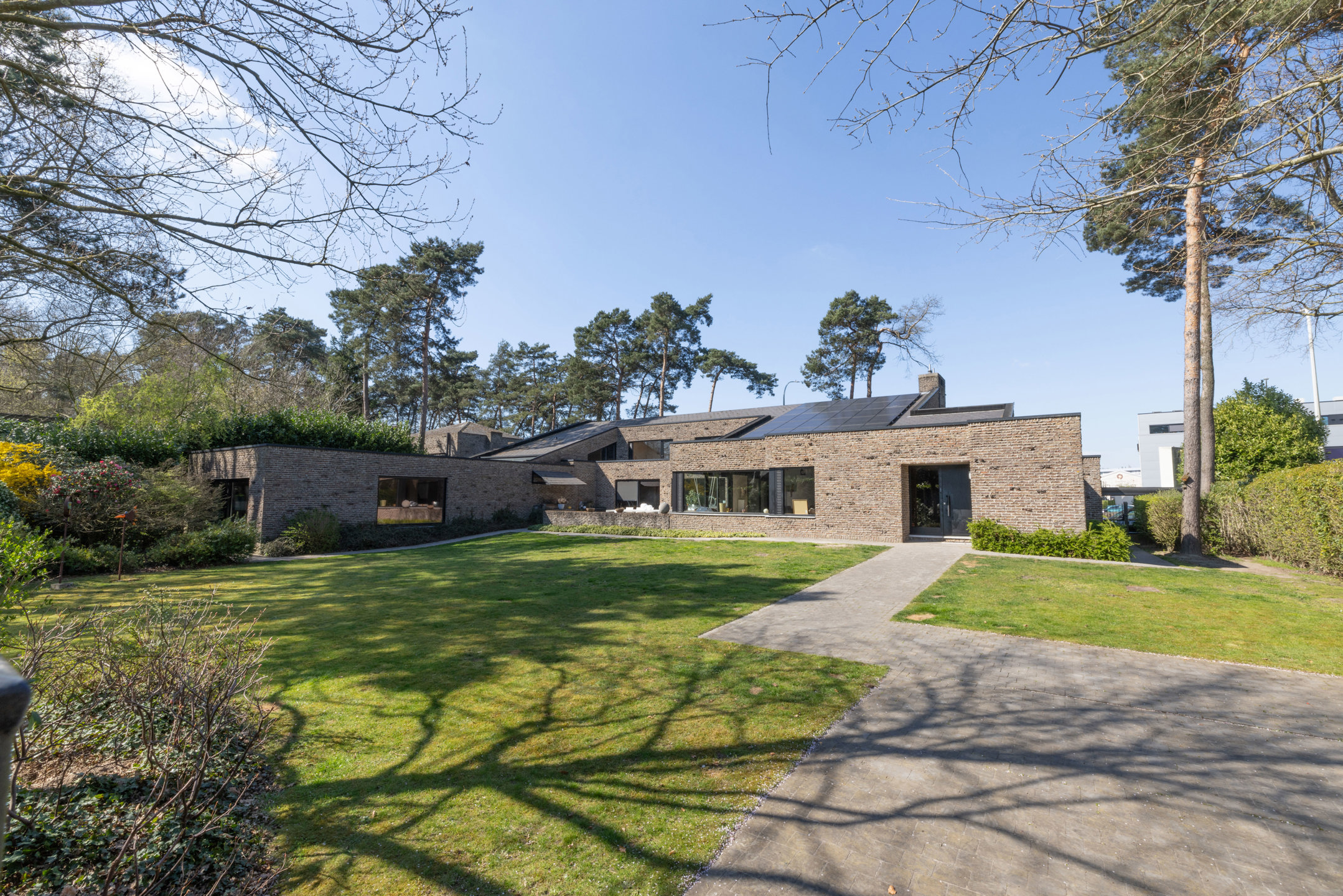 Villa met Unieke Architectuur te St Denijs-Westrem - foto 1