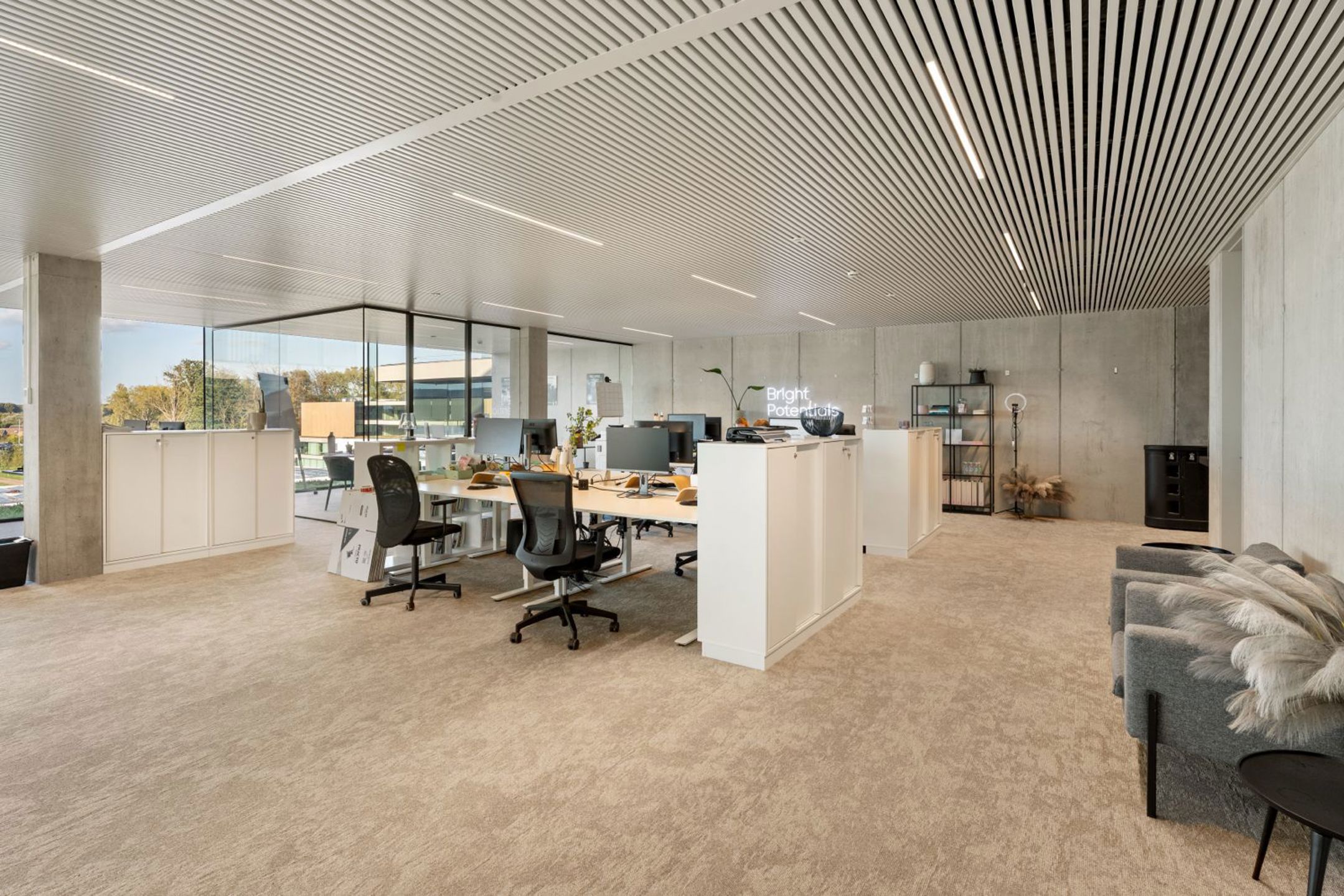 Commercial for rent in Oostkamp - photo 4