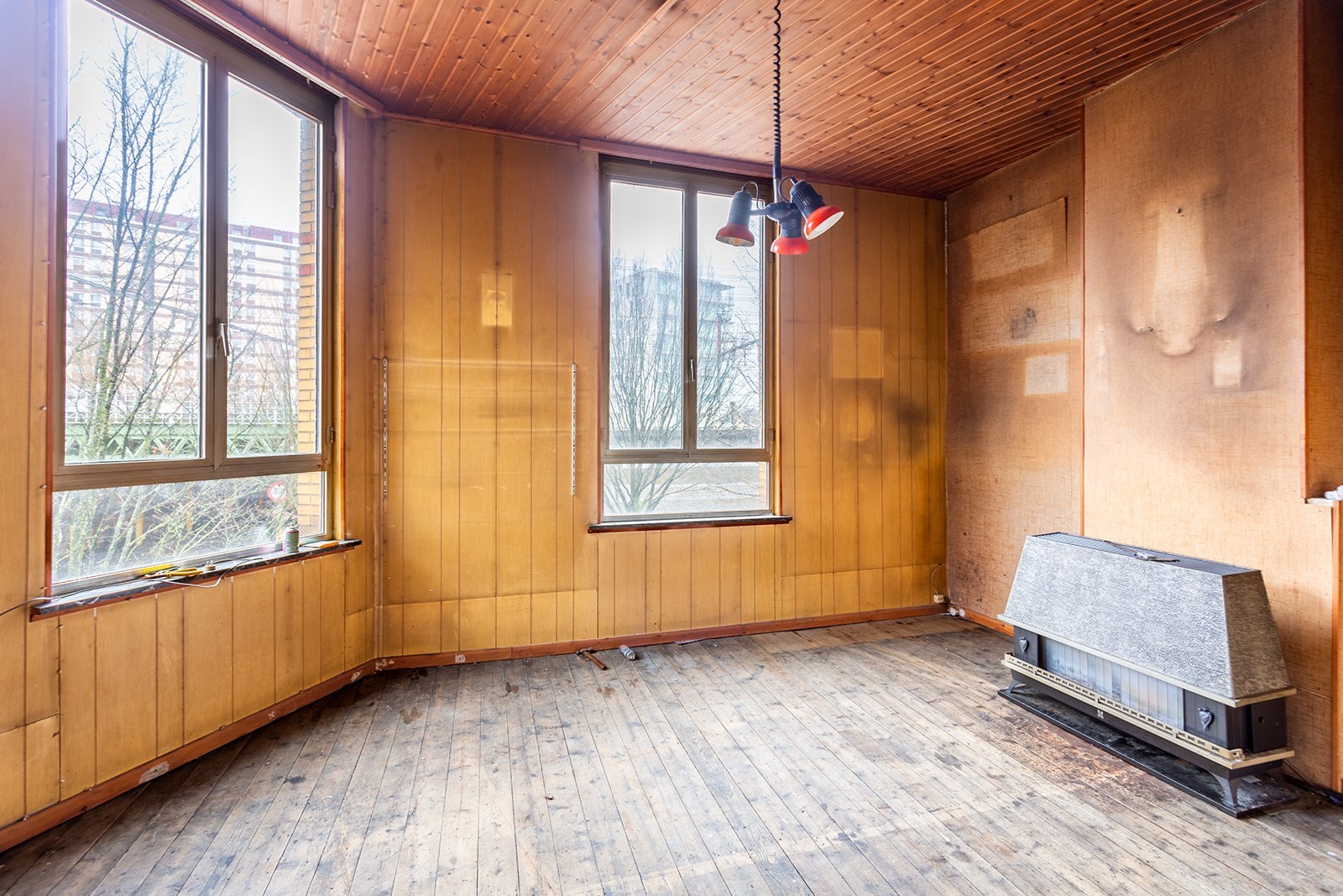 Te renoveren hoekwoning met garage - foto 4