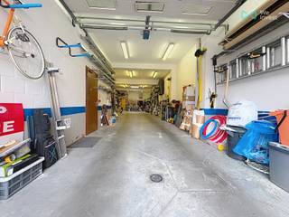 Te koop – Lichte opslagruimte van 130 m² met parking – Evere📍 Adres: Houtweg 28, 1140 EvereWe Invest Bruxelles-Europe biedt exclusief deze lichte en...