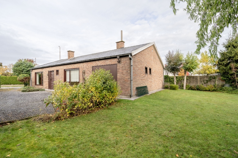 Open bebouwing op mooi perceel in rustige wijk. - photo 2