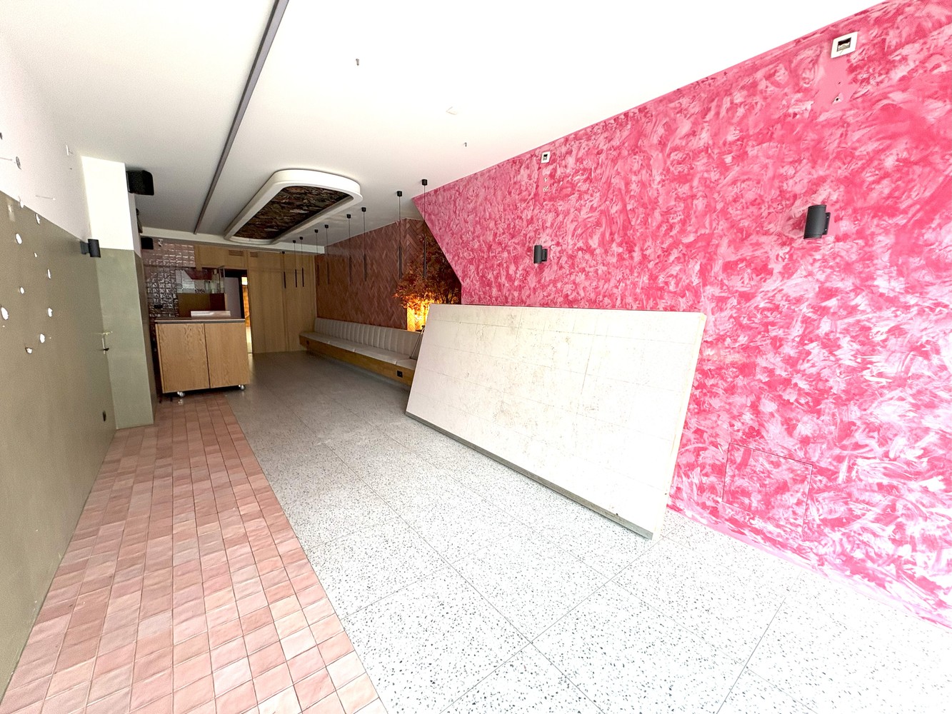 Handelsgelijkvloers op toplocatie te huur – Groenmarkt, Sint-Truiden - foto 4