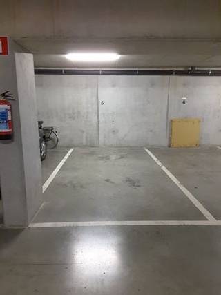 Heel goed gelegen. Veilig afgesloten ondergrondse staanplaats in het hartje van Leuven.