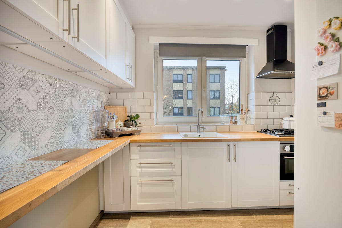 Verzorgd appartement met 2 slaapkamers te koop in Merksem - foto 4