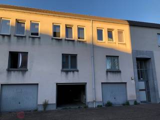 🌿 Volledig vernieuwde, instapklare studio met warmtepomp en afgesloten garagbox in hartje Leuven – rustig gelegen pareltje!Op zoek naar een...