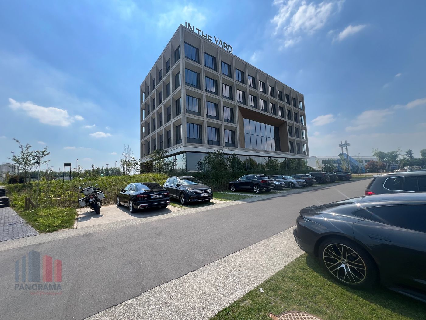 20 ateliers à un emplacement de choix dans le centre d'affaires The Yard, près de l'E40 - photo 5