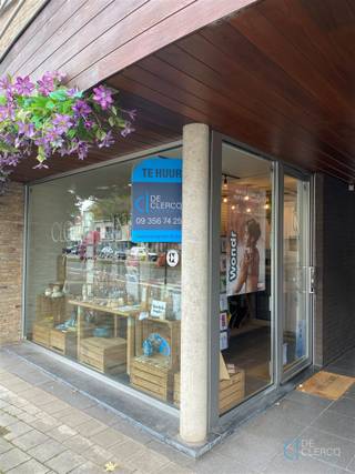 Commercial for rent in Lochristi