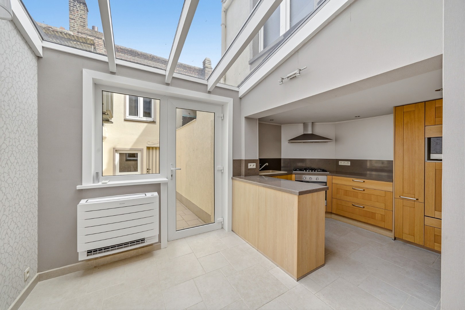 Gezellige woning met 3 slaapkamers te Bredene - foto 4