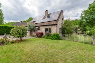 *** A VENDRE*** - Enghien (Marcq) - Villa de 3 chambres située dans un environnement verdoyant et paisible et qui bénéficie d’un superbe...