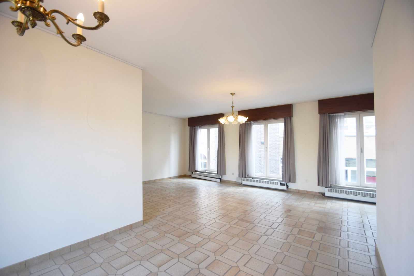 Ruim 3-slaapkamerappartement in centrum Diksmuide - foto 3