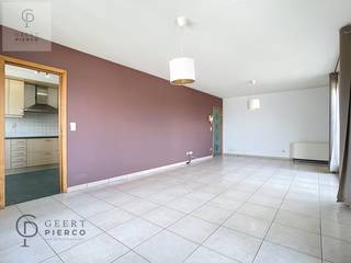 Dit ruime appartement is gelegen het Bronplein te Landen. Hier kan je alles op wandelafstand vinden: winkels, supermarkten, horeca en het...