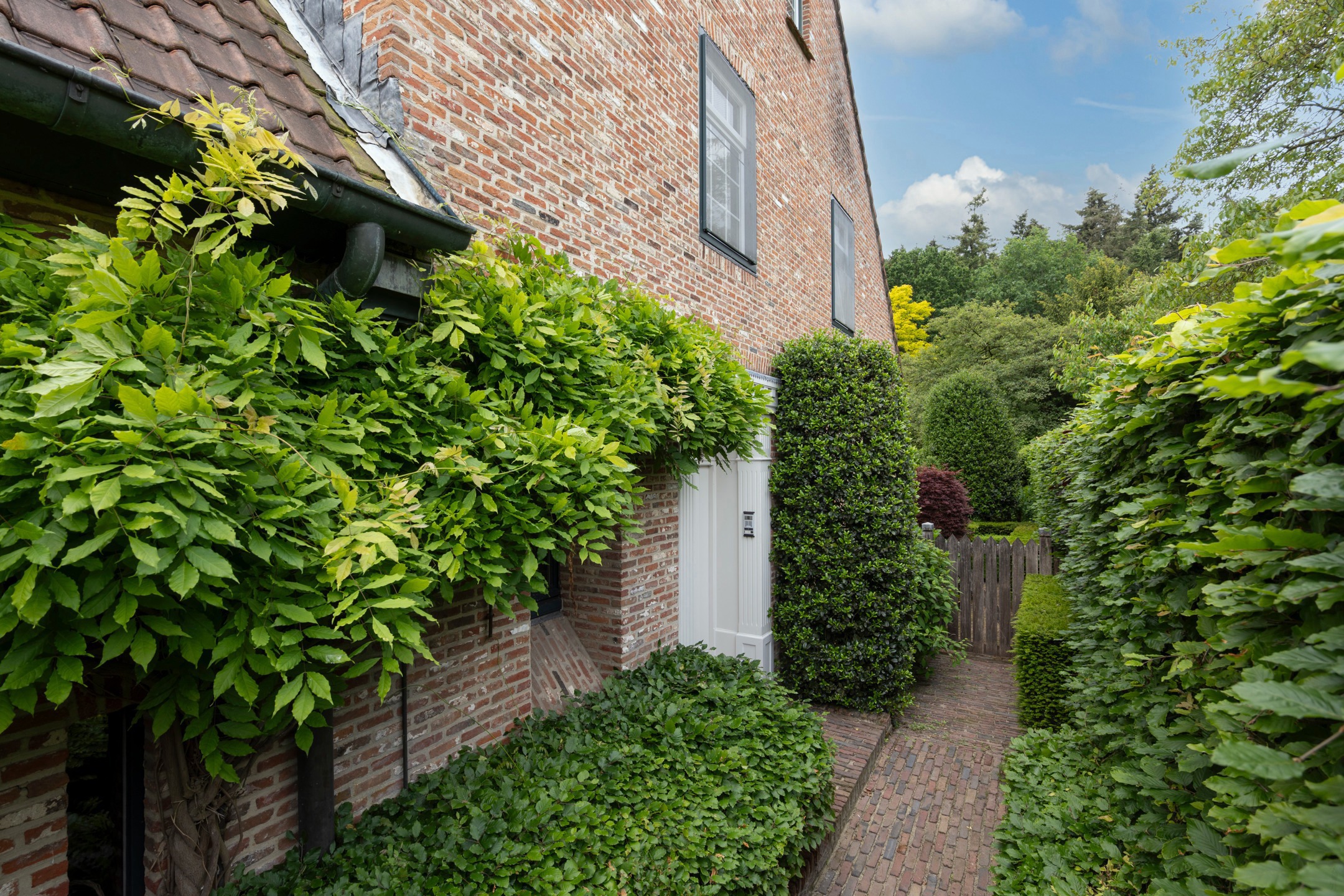 House for sale in Turnhout with 5 bedrooms - photo 2