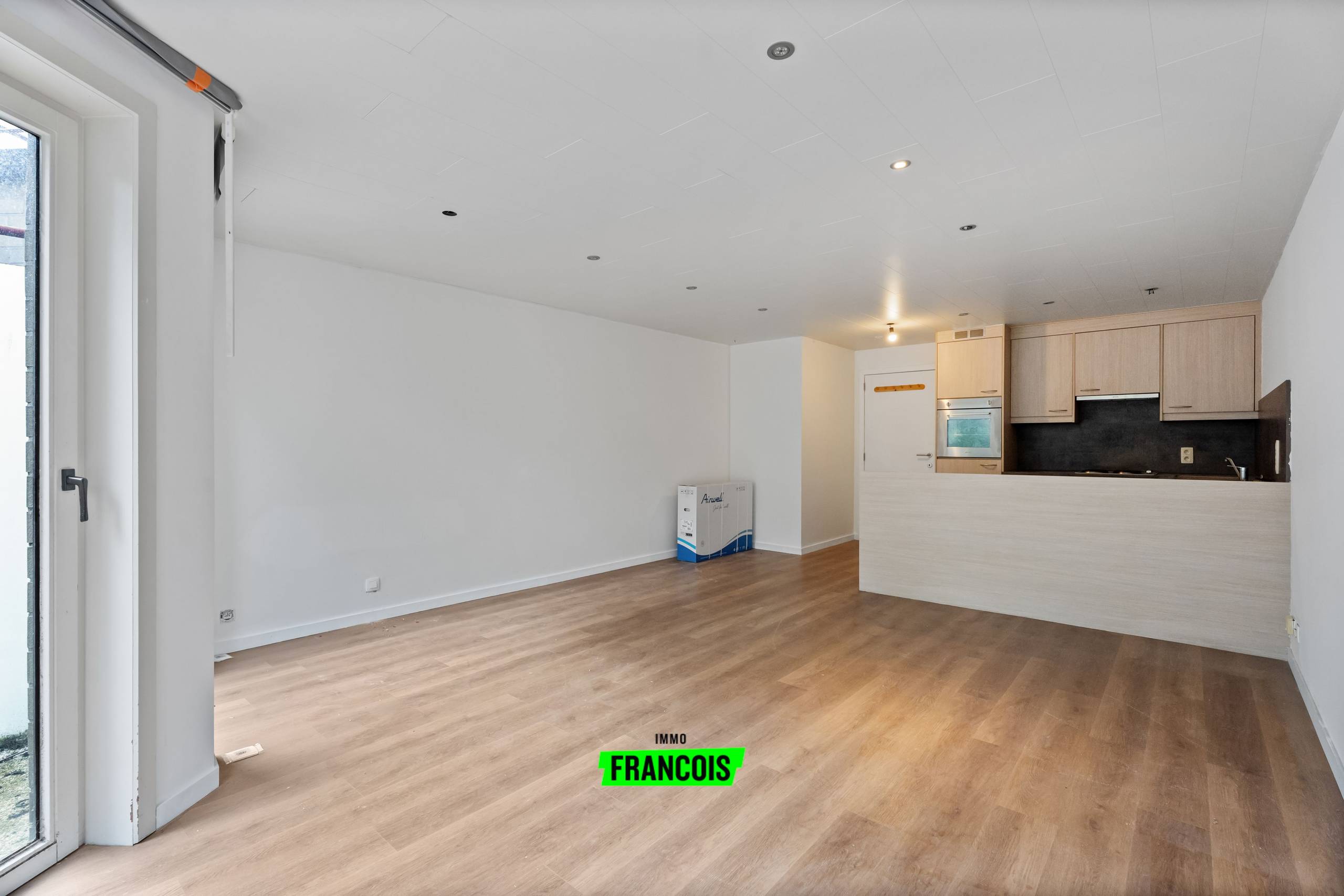 Appartement met 2 slaapkamers in het centrum van Diksmuide te koop - foto 1