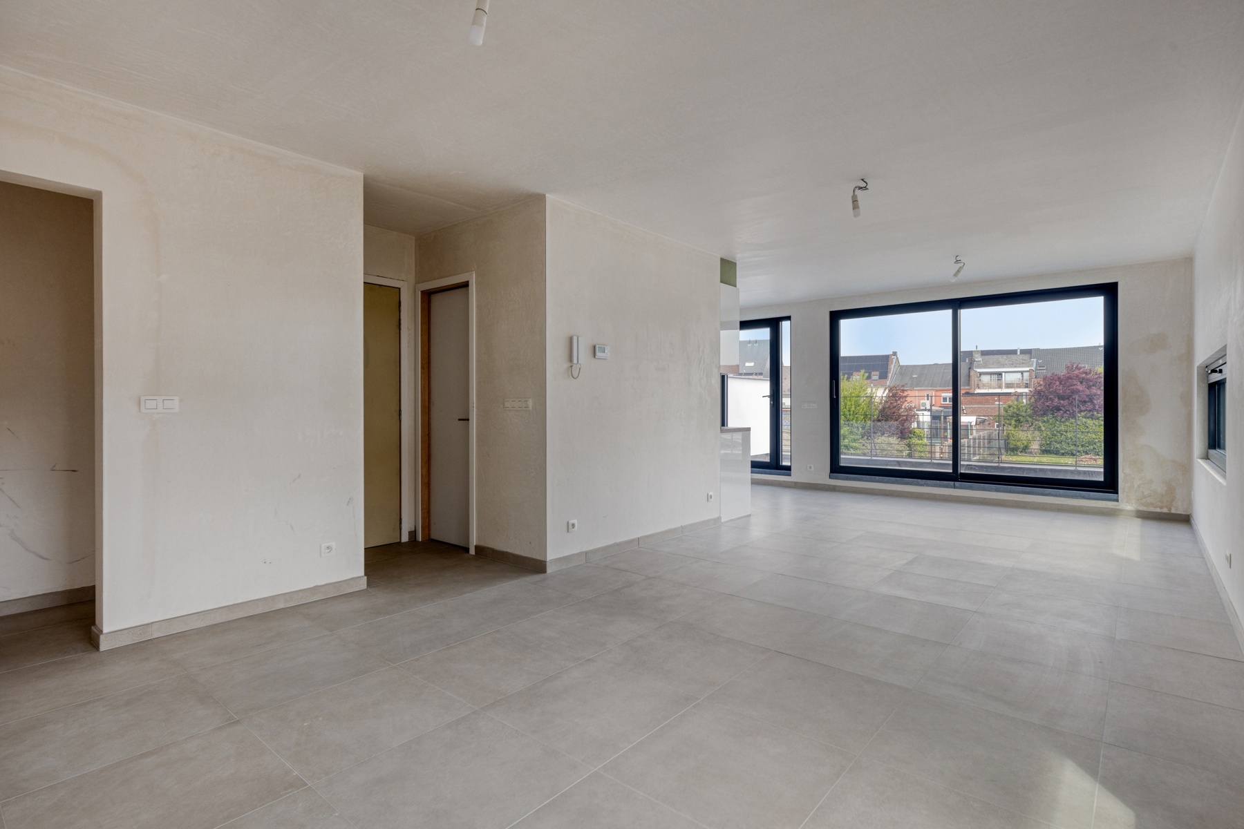 Nieuwbouw duplex appartement met ruim terras in het centrum - foto 4