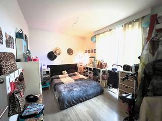 Ontdek luxe wonen aan het kanaal in Bredene! Dit ruime gelijkvloerse appartement met 2 slaapkamers en 2 badkamers biedt een mooi uitzicht. Geniet...