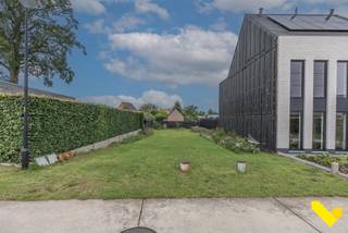 Prachtig gelegen bouwgrond te Geel-Bel.Deze bouwgrond voor halfopen bebouwing bevindt zich in een verkaveling te Geel-Bel en is zeer rustig...