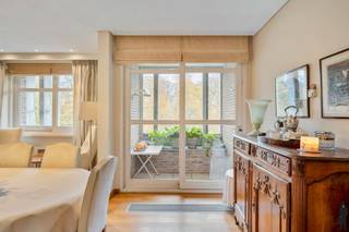 Exclusieve duplex-penthouse van ca. 213 m² in kasteel Blauwhof met 2 terrassen, lift en garageboxDeze uitzonderlijke penthouse bevindt zich in het...