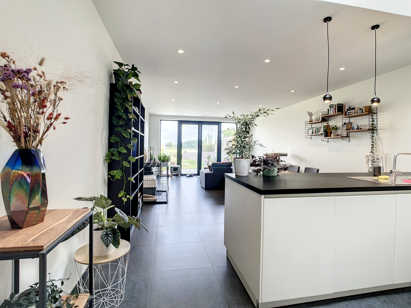 Te huur recente, ruime woning met 3 grote slaapkamers in Lierde - foto 2