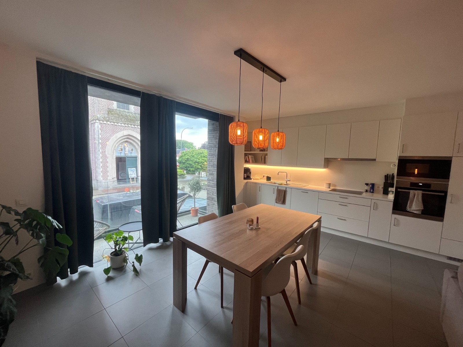 TE HUUR: Gezellig 2-slaapkamers Appartement met vloerverwarming in Centraal Olsene - foto 1