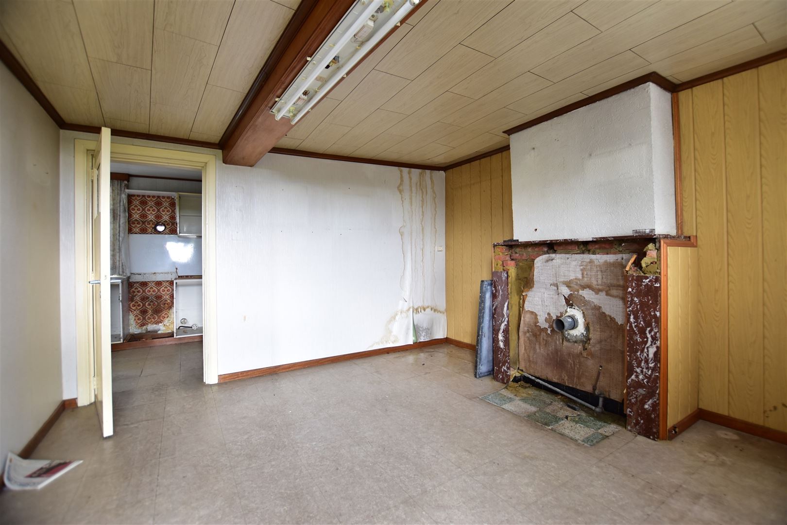 Te renoveren woning gelegen in het landelijke Moerzeke. - foto 2