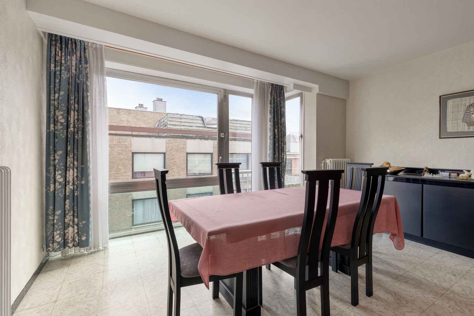 Ruim tweeslaapkamerappartement met centrale ligging in Roeselare - foto 5