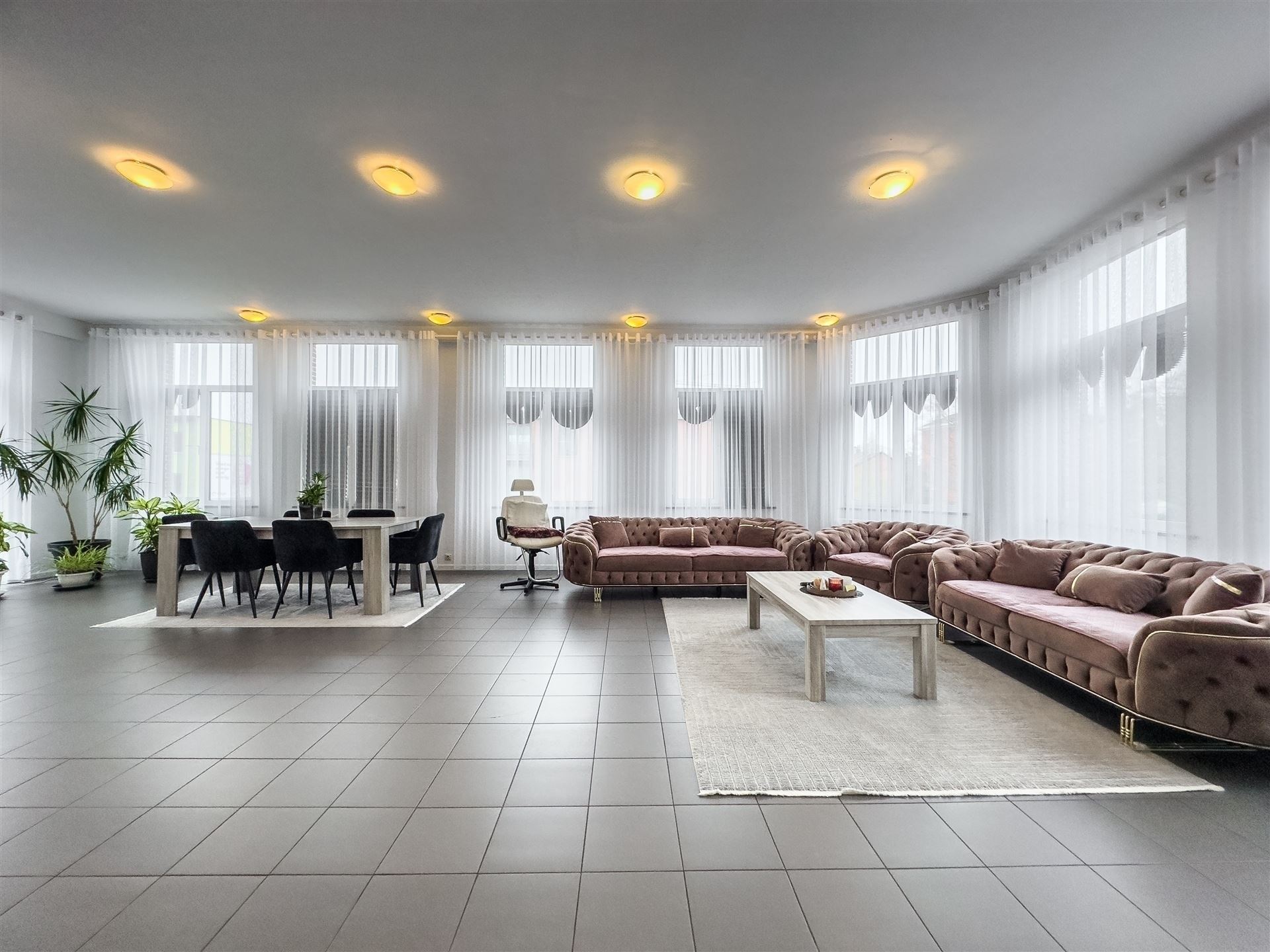 Ruim en instapklaar duplex appartement met ruime terrassen - foto 4