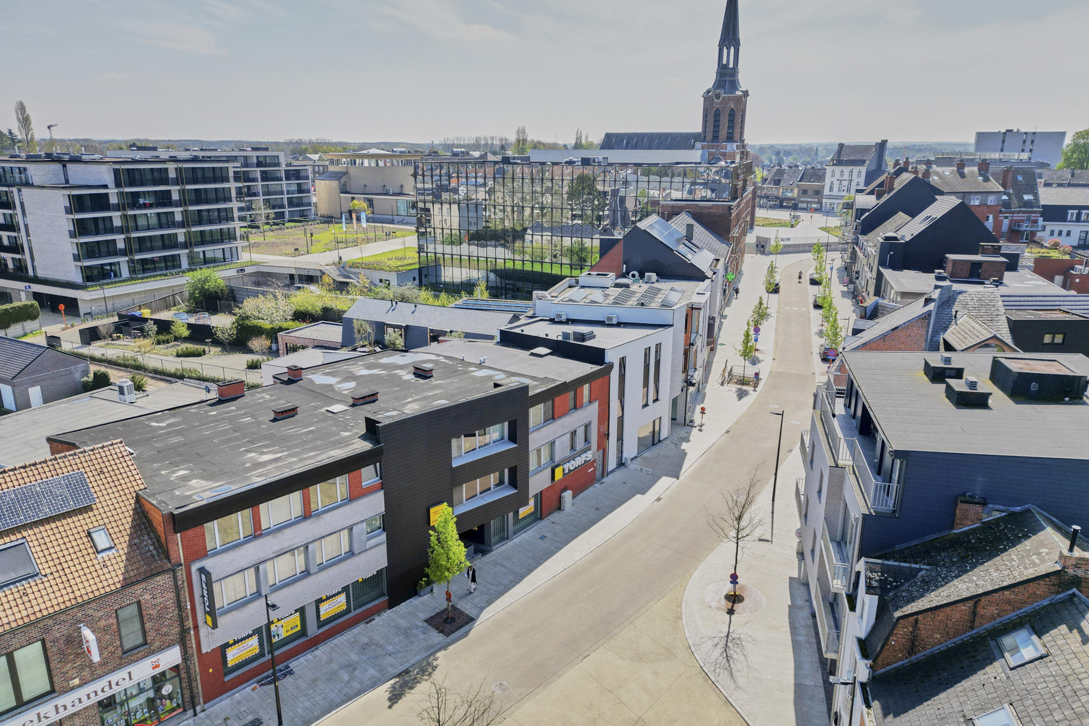 Te huur: multifunctioneel handelsgelijkvloers van 800m² - foto 4